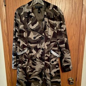 INC brand camouflage print 100% cotton trench coat. Size 1X. Very cute!